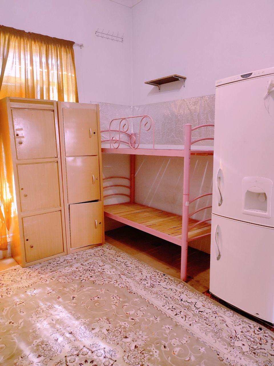 عکس خوابگاه و پانسیون دخترانه رز