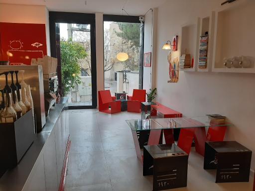 عکس کافه بوکوفسکی Bukowski cafe