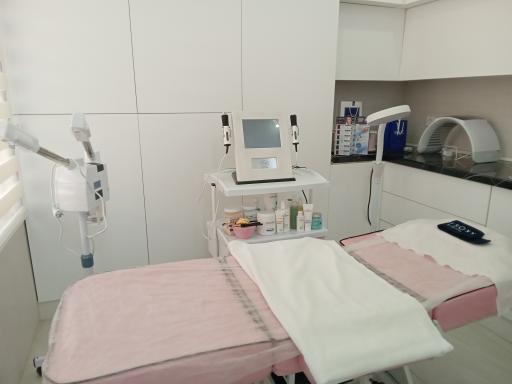 عکس کلینیک لیزر و زیبایی مروارید