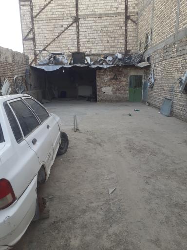 عکس کارگاه صافکاری بیدالله و حمید سارانی