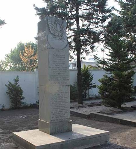 عکس گورستان لهستانی بندر انزلی