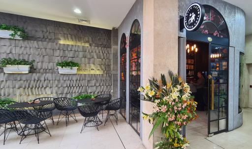 عکس مرکز خرید نگین قلهک