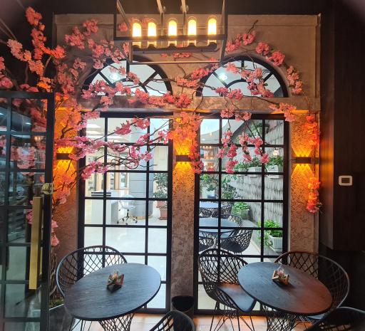 عکس مرکز خرید نگین قلهک