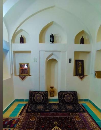 عکس کافه و اقامتگاه حاج سلیمان