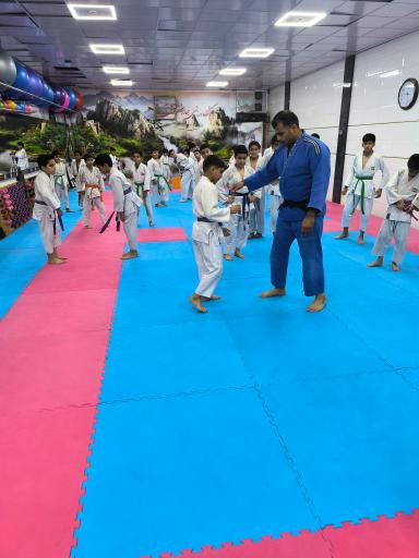 باشگاه بهاران یزد