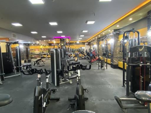 عکس باشگاه بدنسازی راک نارمک