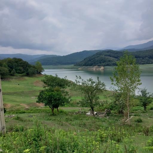 عکس دریاچه لفور