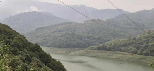 عکس دریاچه لفور