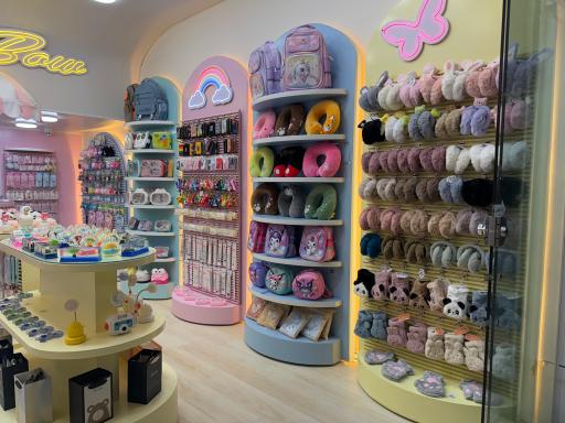 عکس فروشگاه رنگین کمان 