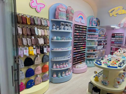 عکس فروشگاه رنگین کمان 