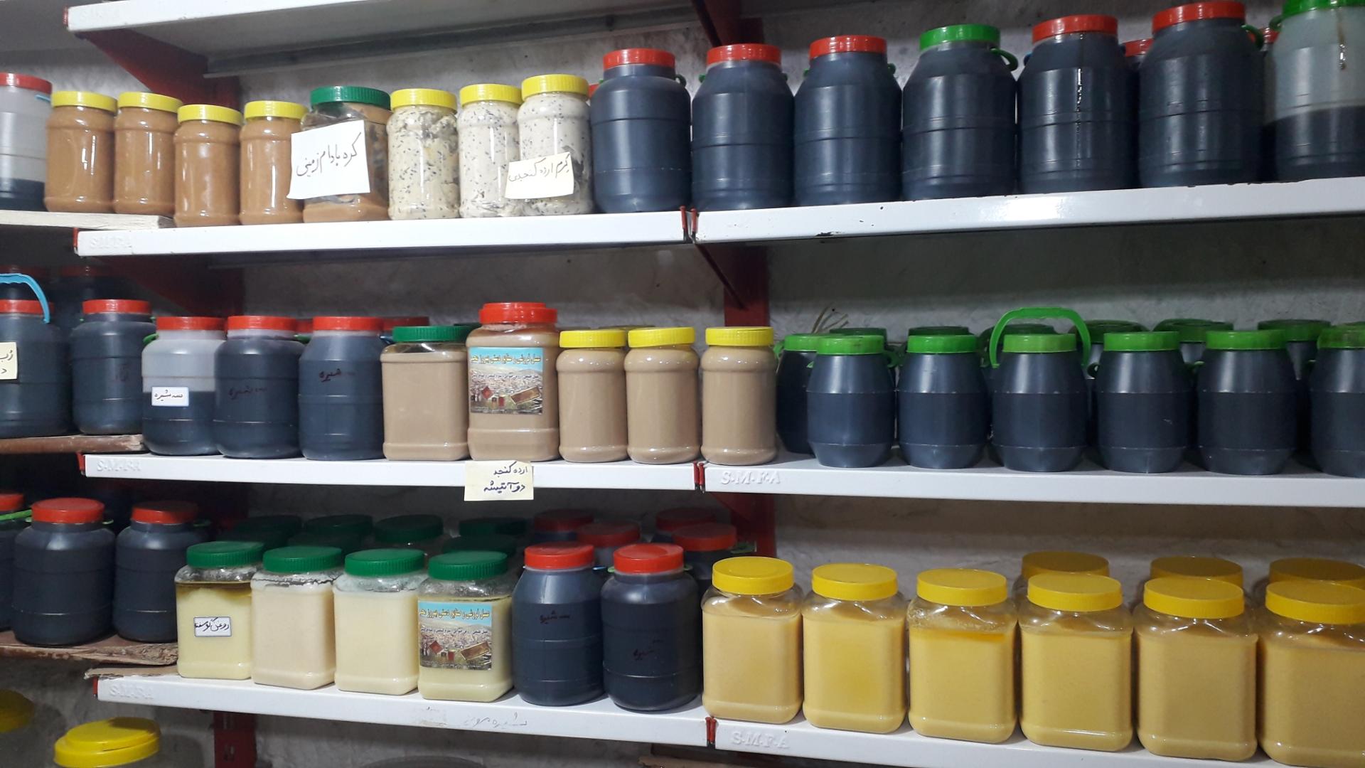 عکس صنایع دستی و عسل فروشی