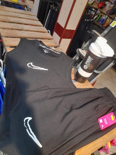 فروشگاه ورزشی توپ و تور