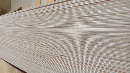 عکس گروه بازرگانی رویال تجارت بنا