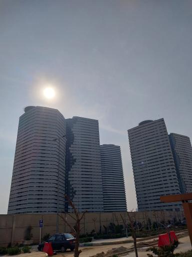 عکس شهرک مسکونی چیتگر