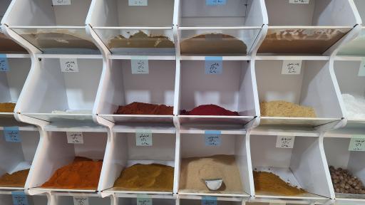 عکس فروشگاه الو ادویه 