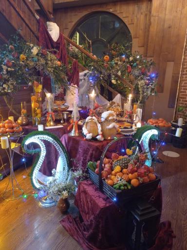 عکس کافه رستوران هیچ