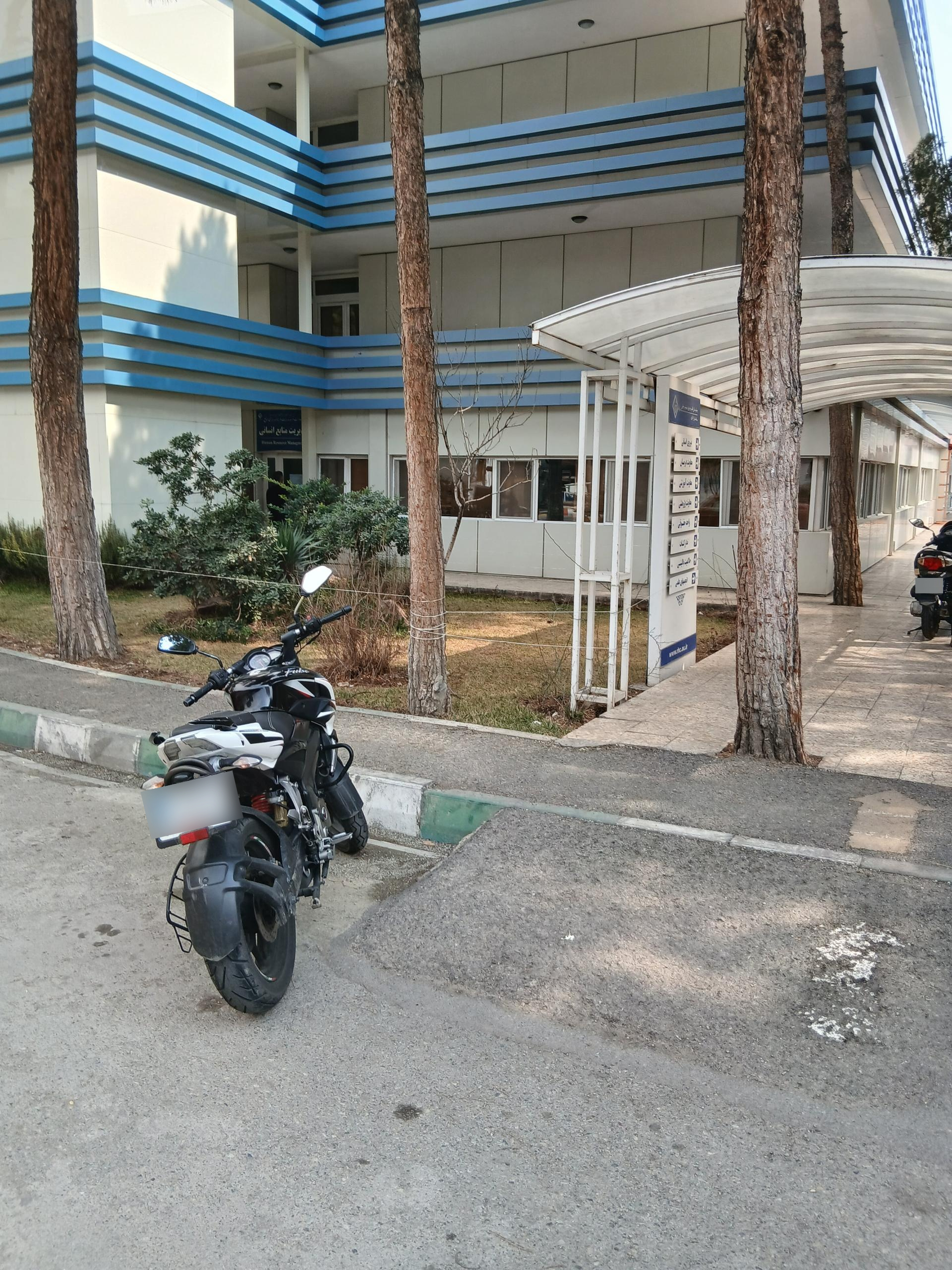 عکس مدیریت منابع انسانی بیمارستان قلب رجائی