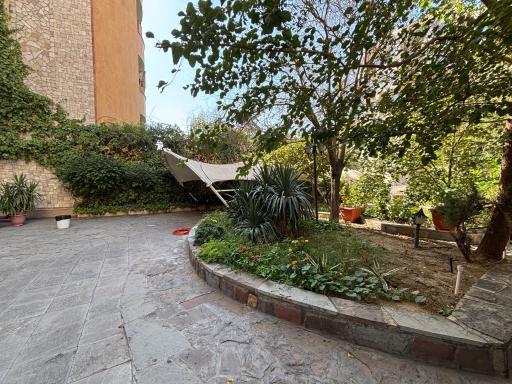 عکس دبیرستان پژوهندگان علم