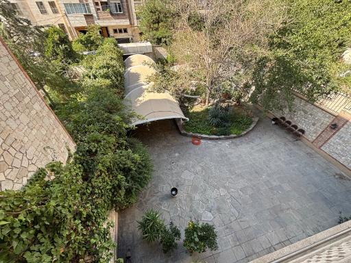 عکس دبیرستان پژوهندگان علم