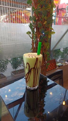 عکس کافه کُنج 