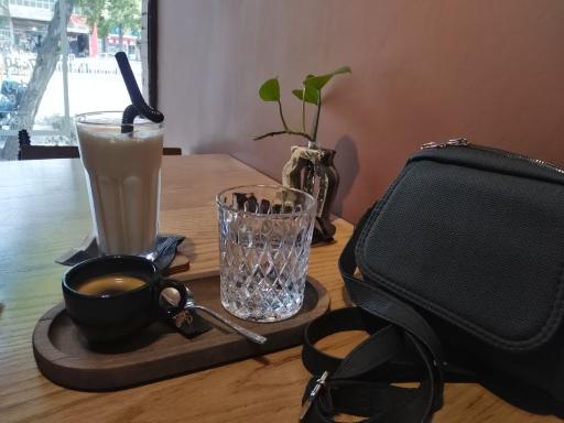 عکس کافه فلو