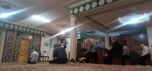 عکس مصلی آل کاظم 