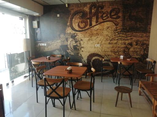 عکس کافه کاپیتان