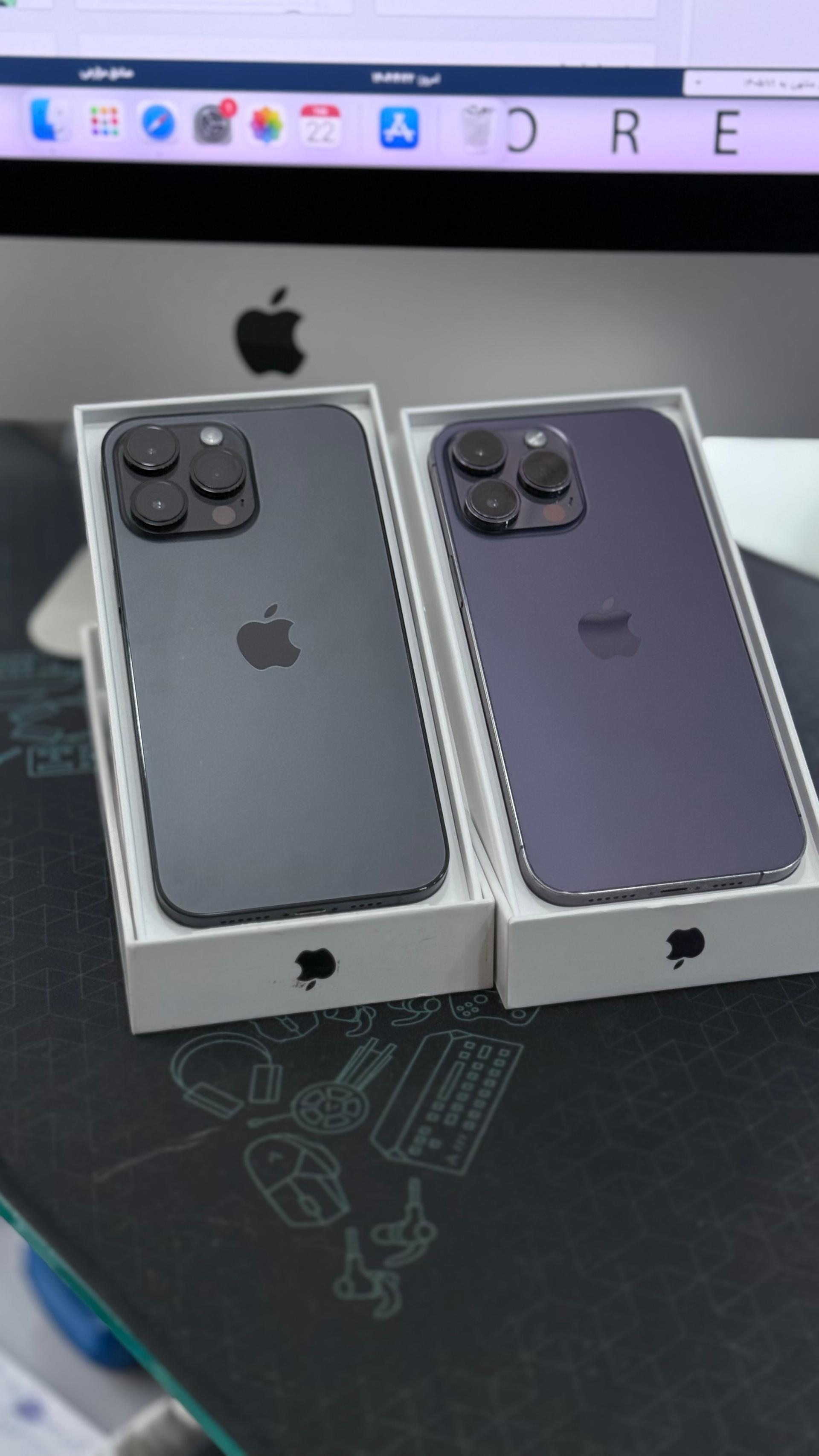 عکس اپل استور صادق