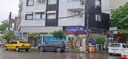 عکس سوپر مارکت منوچهری