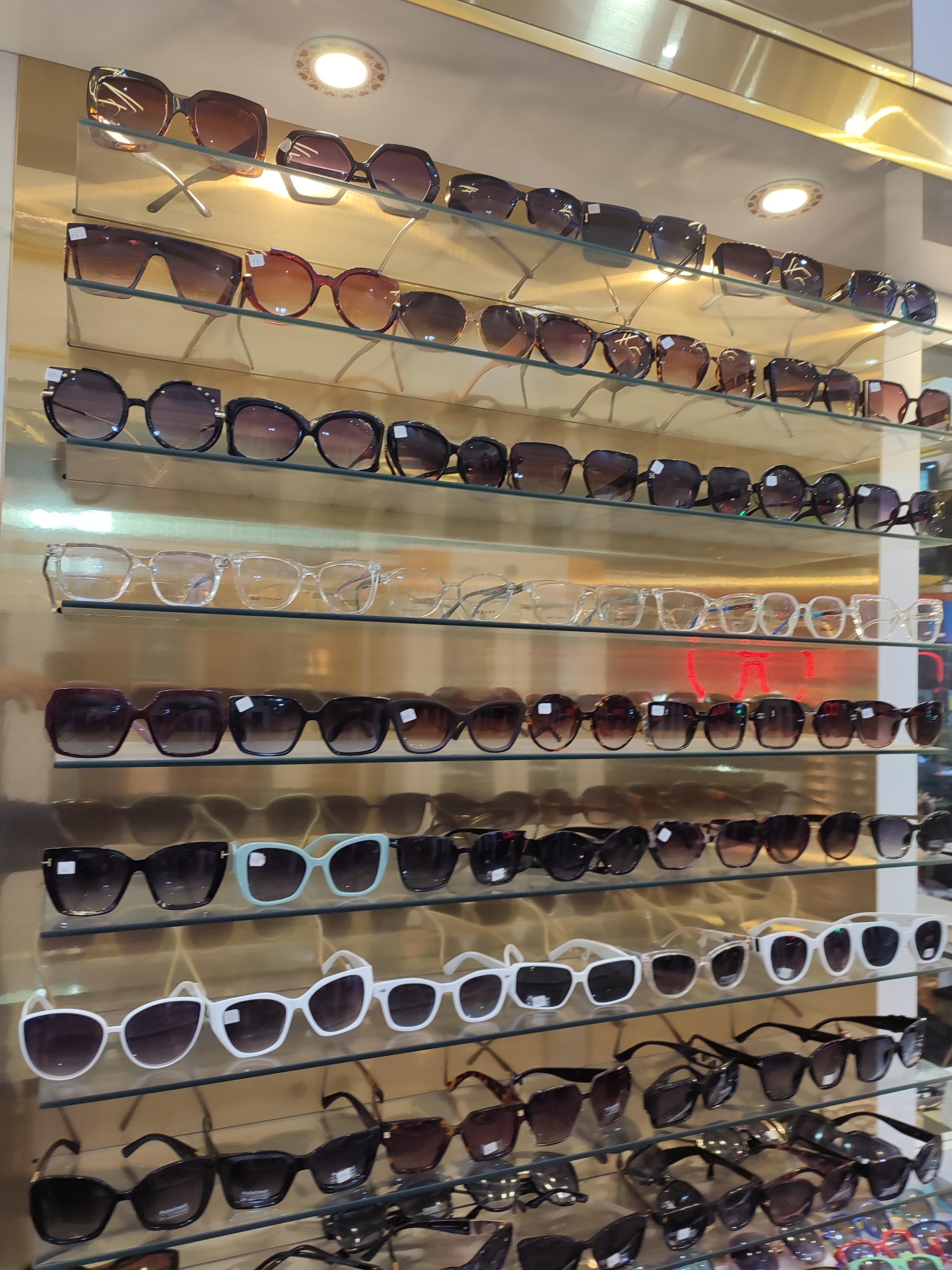 عکس عینک بینا گستر