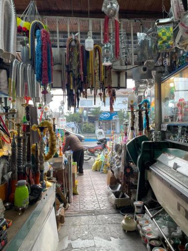 عکس حلبی سازی و قلیان فروشی اسماعیلی