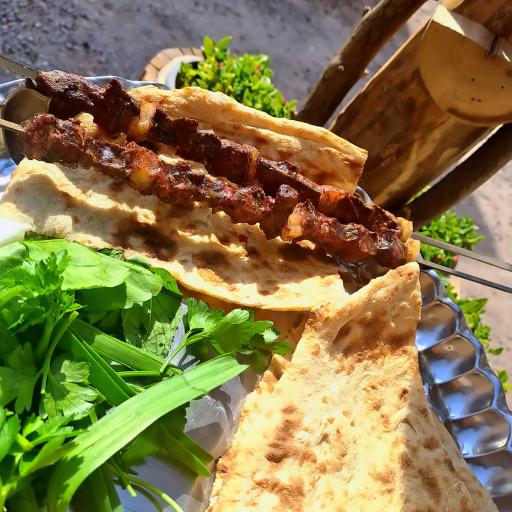 عکس صبحانه باباطاهر 