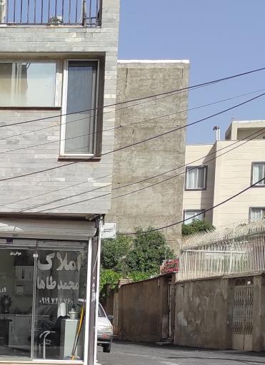 عکس مشاور املاک محمد طاها