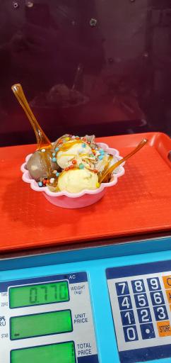 عکس بستنی بابا حاجی