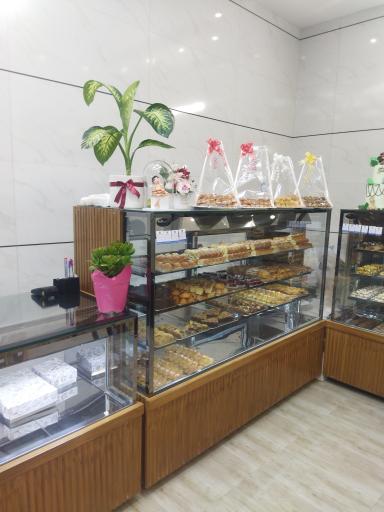 شیرینی فروشی توت فرنگی شعبه ۲