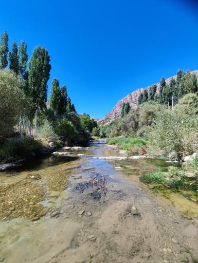 عکس سرچشمه تنگ تیزاب