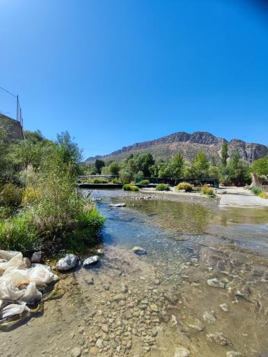 عکس سرچشمه تنگ تیزاب