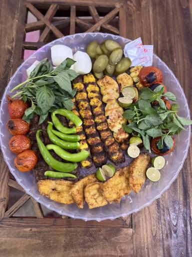 عکس تهیه غذای جدیدی