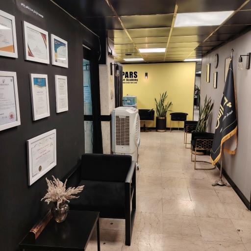 طراحان لباس اریکه ایرانیان (آکادمی هنر پارس)