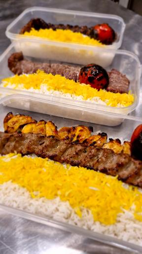 تهیه غذای مجلسی 