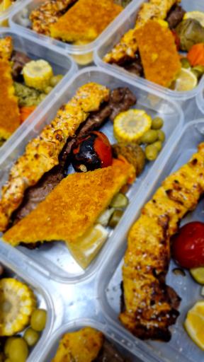 تهیه غذای مجلسی 