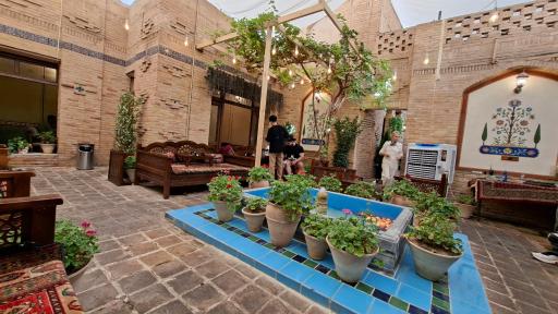 عکس سرای سنتی قجری