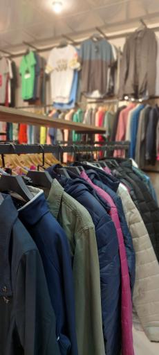 عکس فروشگاه پوشاک اورجینال شهر