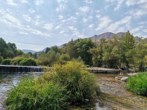 عکس سرچشمه تنگ تیزاب