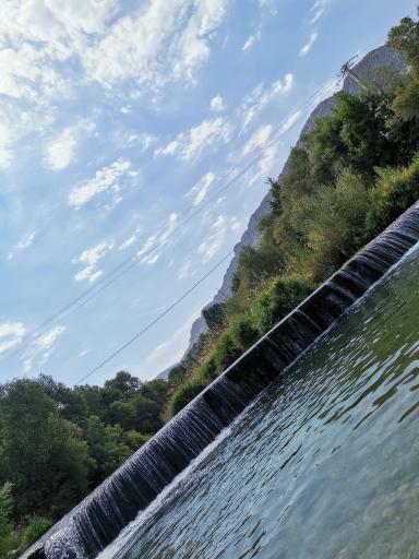 عکس سرچشمه تنگ تیزاب