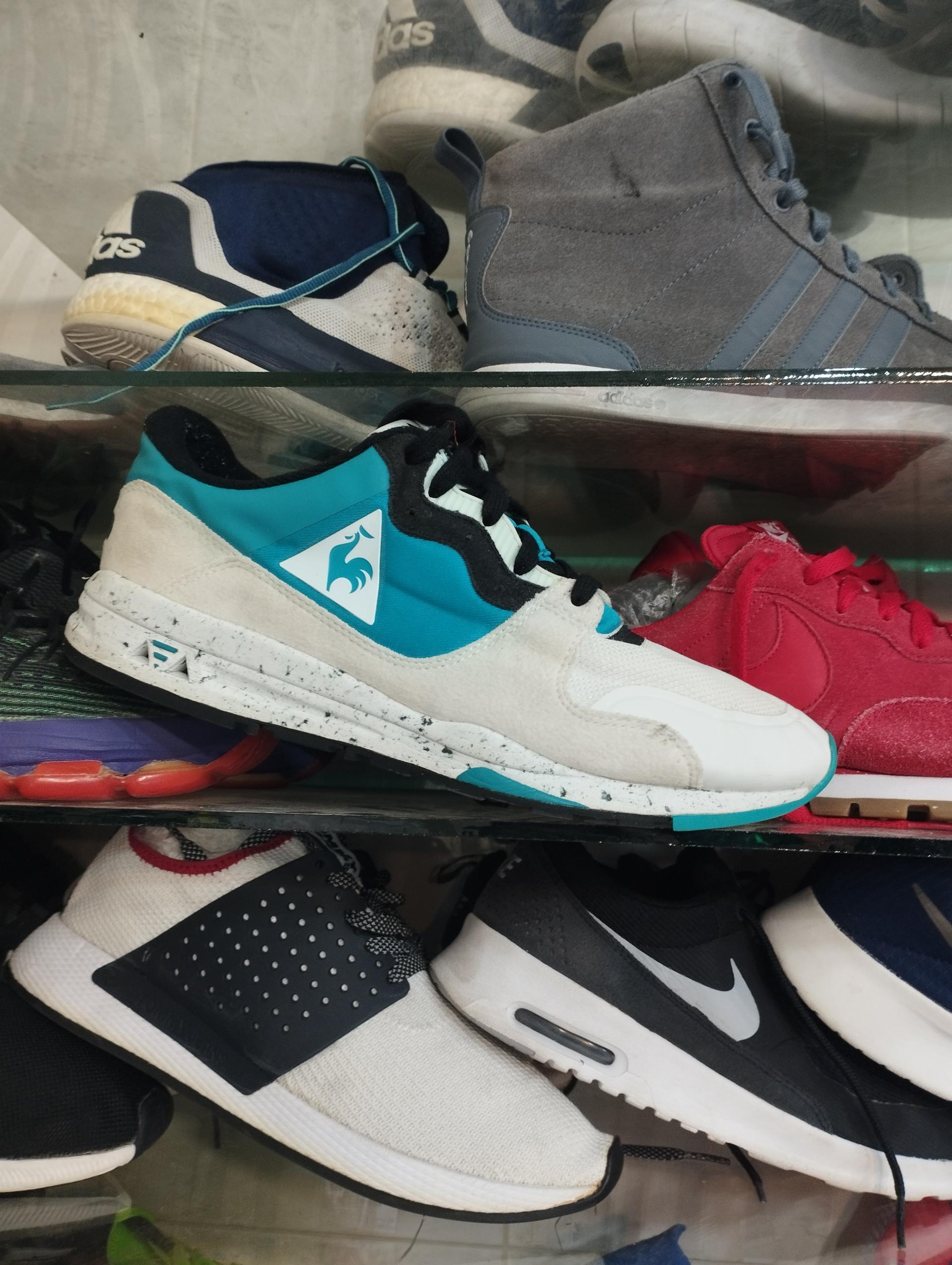 عکس فروشگاه کفش آلتین (کتونی و کوهنوردی)