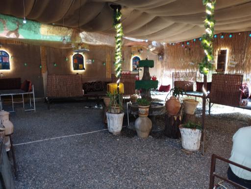 عکس کافه سنتی کنج دنج