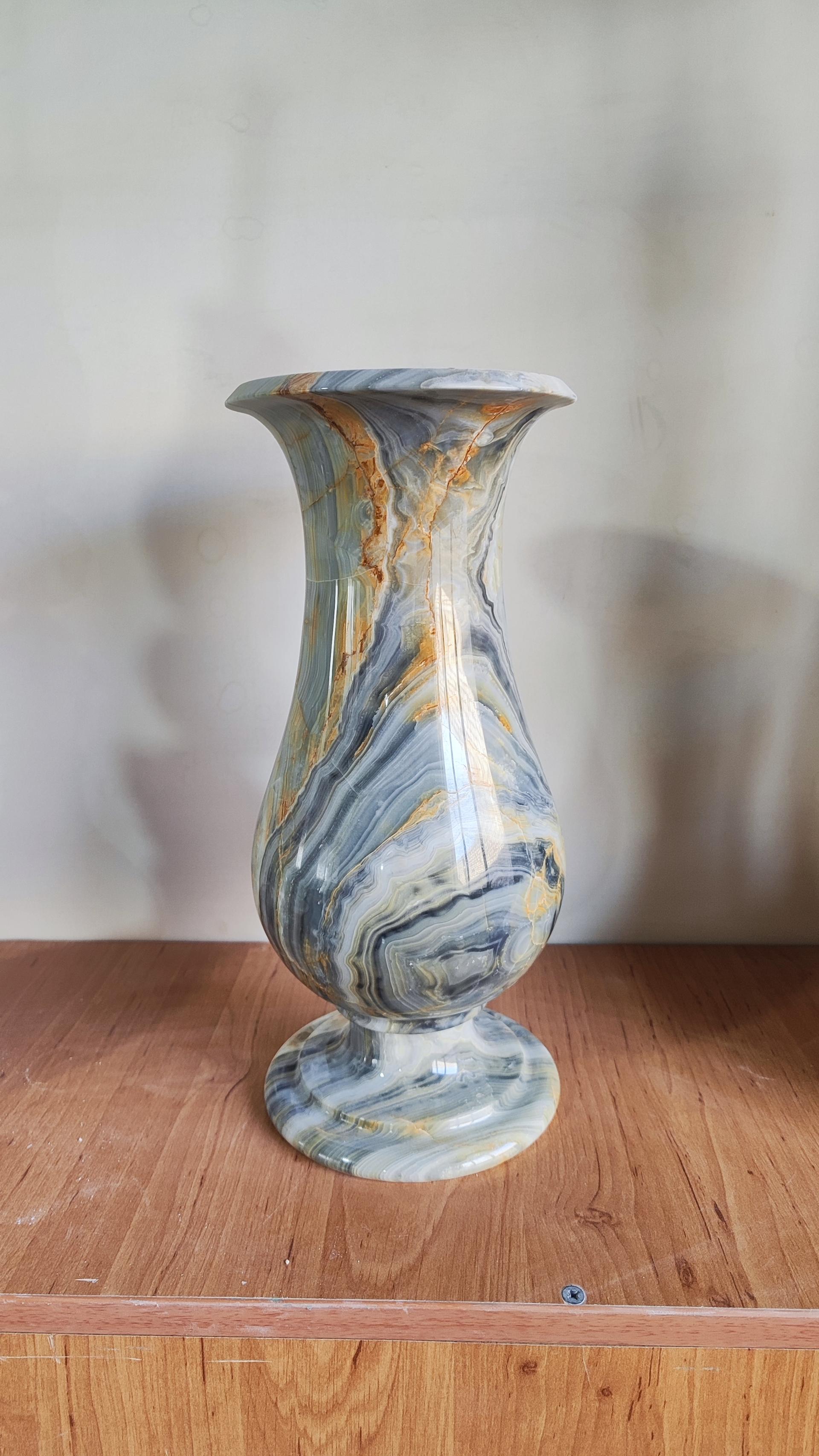 عکس سنگ‌تراشی صادقزاده