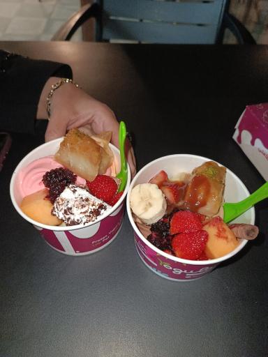 عکس ماست بستنی (یوگو لند)