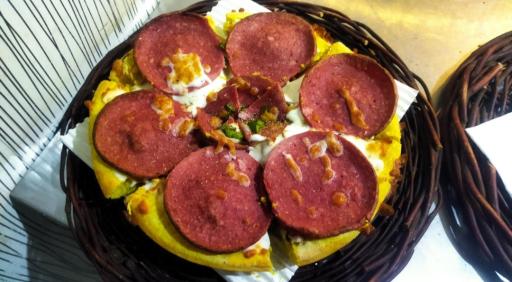 عکس پیتزا فود فکتوری